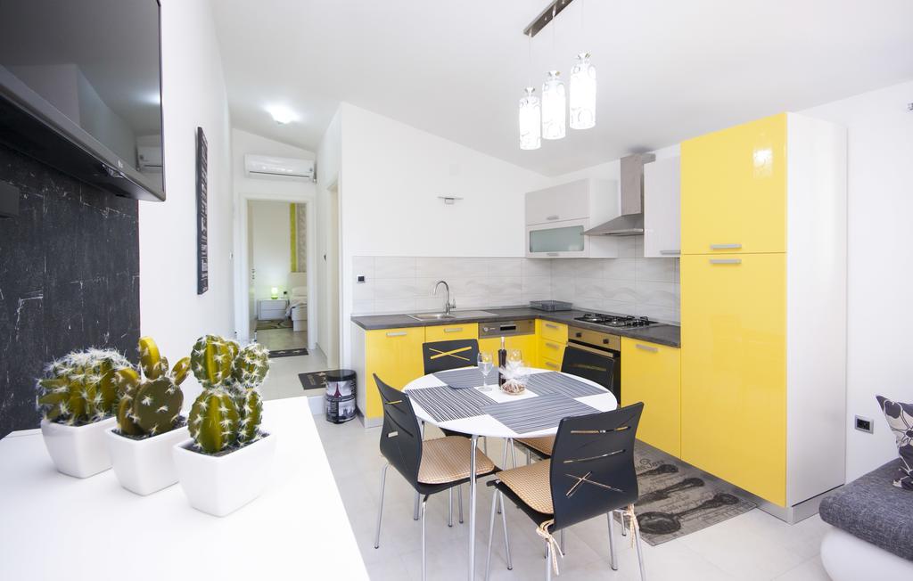 Apartments Alisa 布罗达里卡 外观 照片